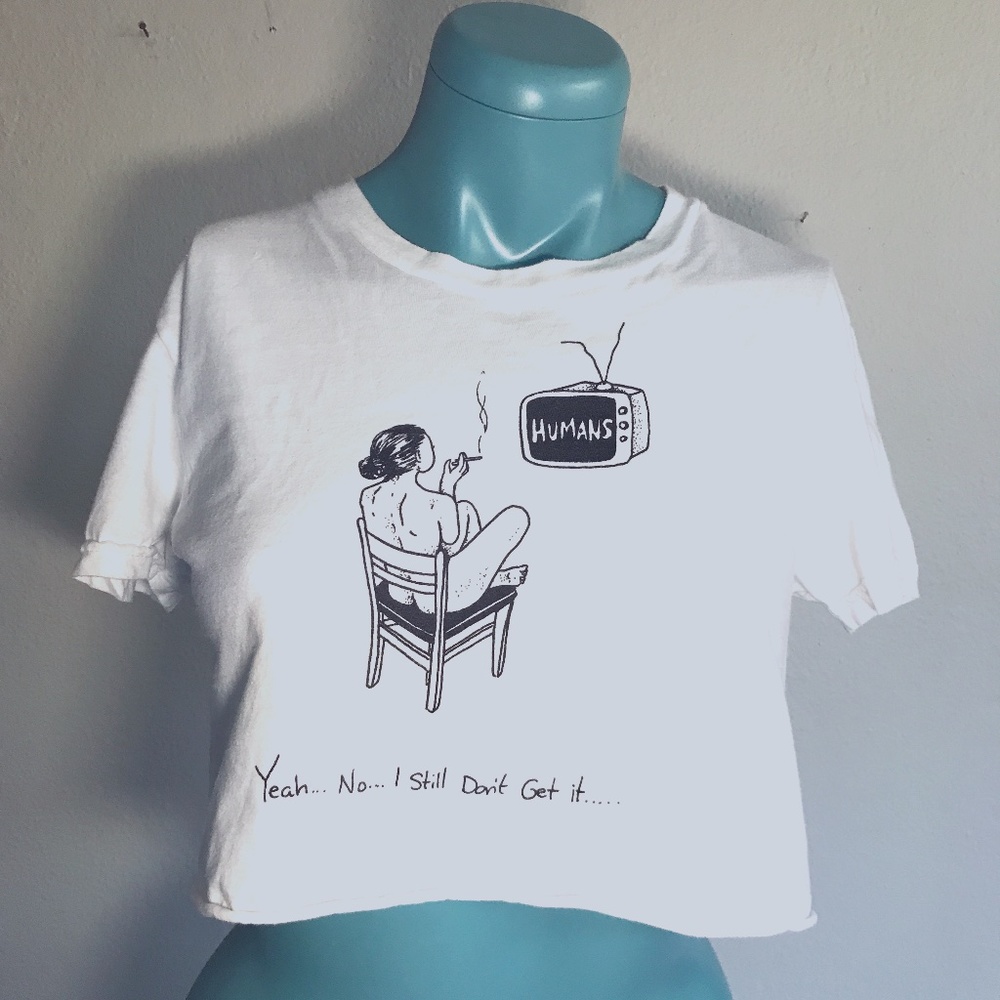 XS graphic crop top t shirt white